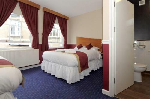 The Queen's Hotel