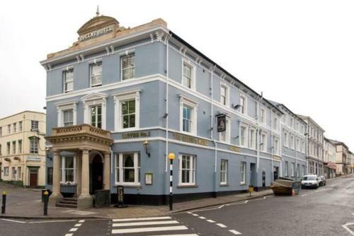 The Queen's Hotel