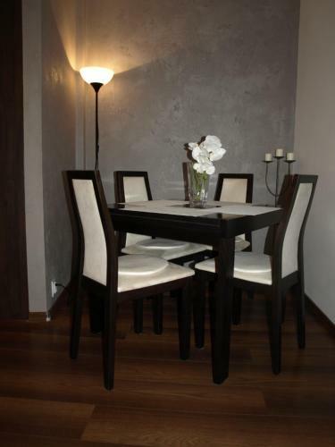 Quiet Apartments Je?yce
