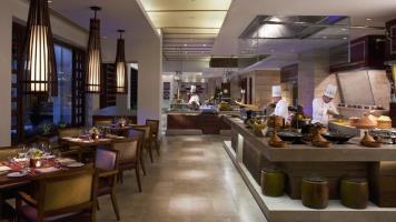 Hotel Peninsula Manila