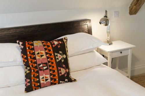 Bed & Breakfast The Holford Arms