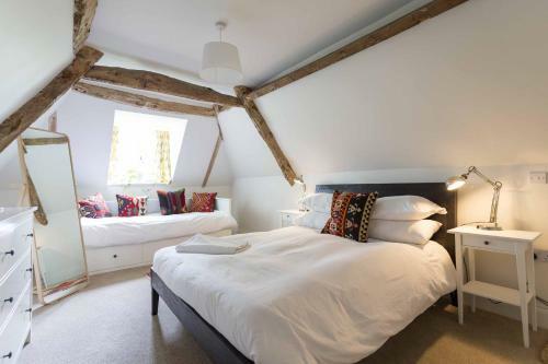 Bed & Breakfast The Holford Arms