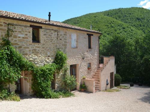 Mountain View Apartment In Pergola With Pool