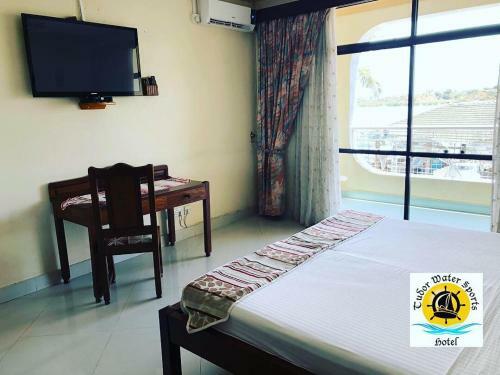 Bed & Breakfast Tudor Water Sports Hotel