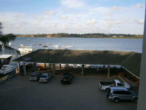 Bed & Breakfast Tudor Water Sports Hotel