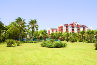 Royal Atlantis Beach Hotel