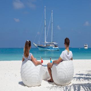 Hotel Meeru Island Resort & Spa