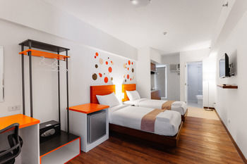 Hihotel Metro North Uno