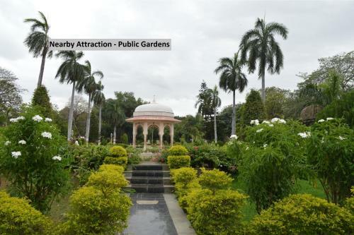 Hotel Oyo 2840 Kanha Grand
