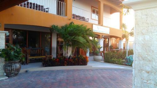 Apartamento Dorado Eagle Beach Hotel