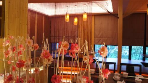 Happiness Inn Hotel