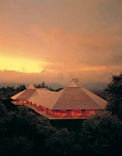 Hotel Yatsugatake Kogen Lodge
