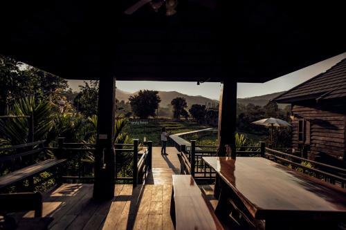Hostal Bura Phat Resort