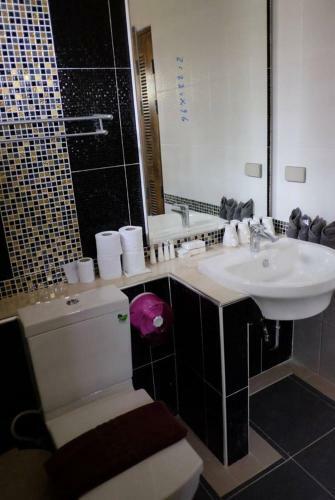 Hostal Bura Phat Resort