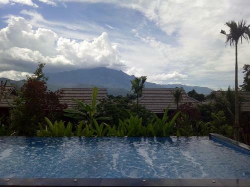 Hostal Bura Phat Resort