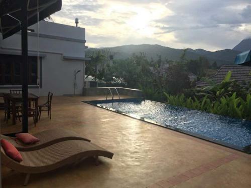 Hostal Bura Phat Resort