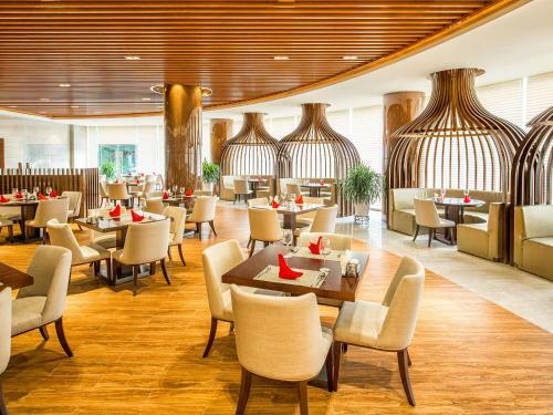 Wan Yue Grand Skylight Hotel