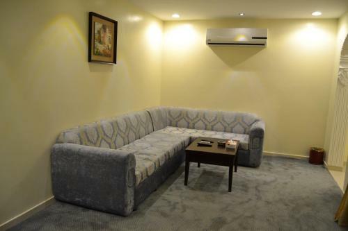 Apartamento Makarm Palm Hotel Suites