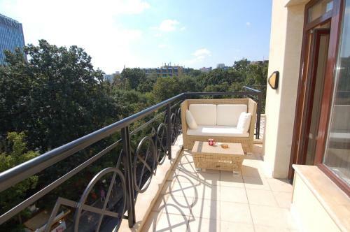 Apartamento Penthouse Iglika Front Beach