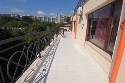 Apartamento Penthouse Iglika Front Beach