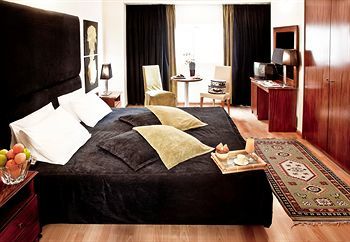 Plaza Art Hotel