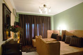 Plaza Art Hotel