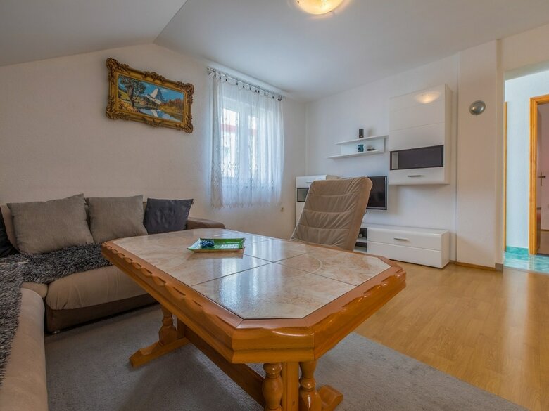 Apartments Mirela
