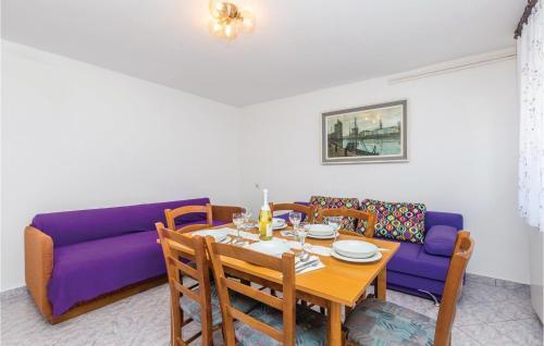 Two-bedroom Apartment Jurandvor 06