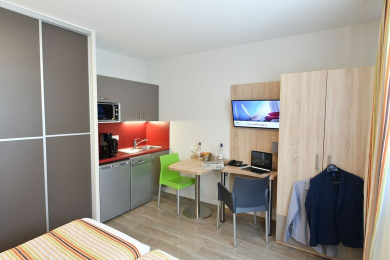 Aparthotel Appart-h�tel Mer & Golf City Bassins � Flot