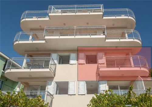 Apartments More