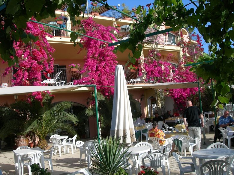 Hotel Domus De Janas Sul Mare