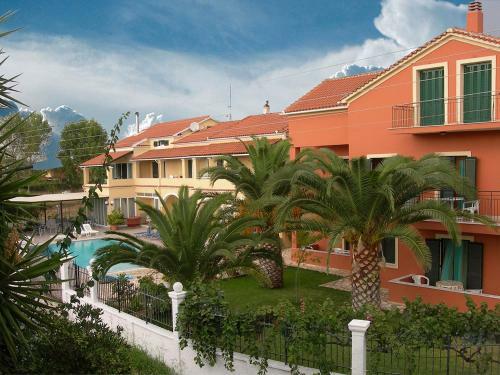 Katerina Pool Apartments