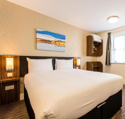 Hotel The Mermaid