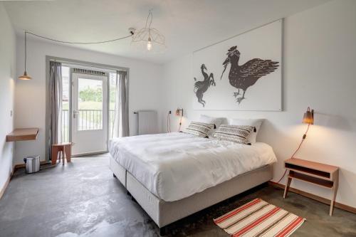 Hostal Bed And Breakfast Zuid Oost Heesterveld / Bnb Zoh