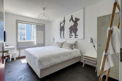 Hostal Bed And Breakfast Zuid Oost Heesterveld / Bnb Zoh