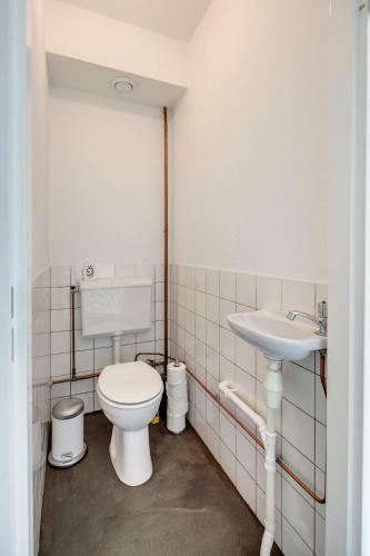 Hostal Bed And Breakfast Zuid Oost Heesterveld / Bnb Zoh