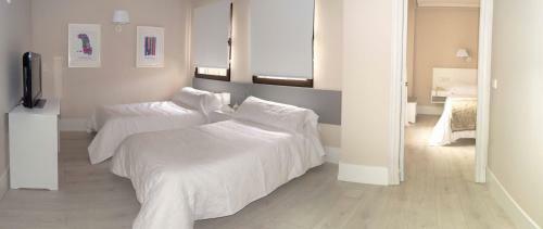 Ares Hotel