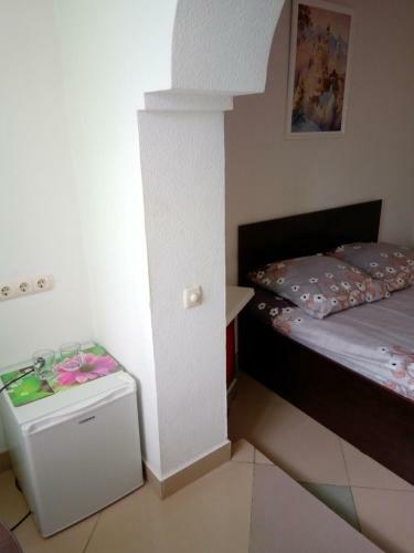 Hostal Rooms On Akademika Lavrentyeva 8