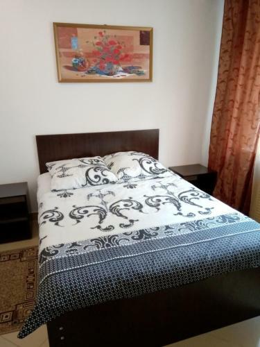 Hostal Rooms On Akademika Lavrentyeva 8
