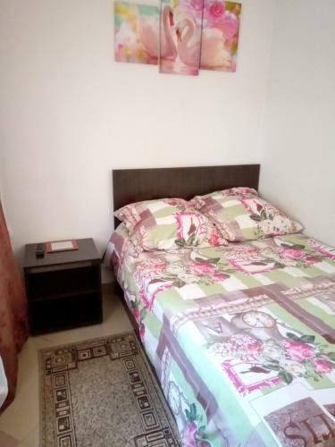 Hostal Rooms On Akademika Lavrentyeva 8