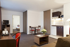 Hotel Comfort Suites Le-port-marly Paris Ouest