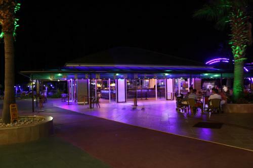 Green Forest Hotel - Adults Only