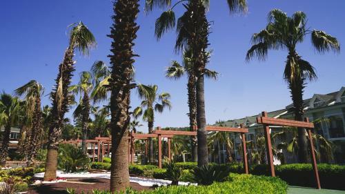 Green Forest Hotel - Adults Only