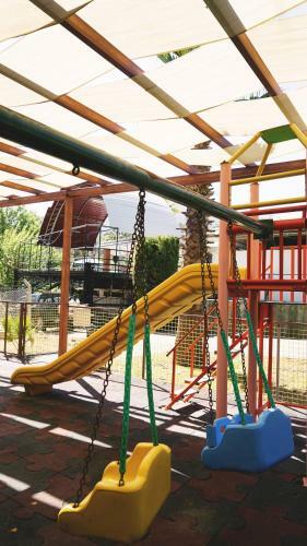 Green Forest Hotel - Adults Only