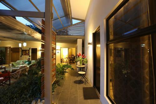 Casa Mar�a Aeropuerto B&B