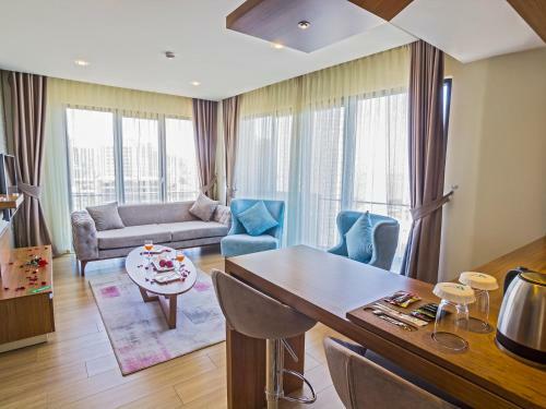 Hotel Alesha Suite