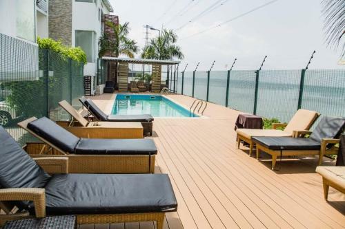 Bayview Apartments