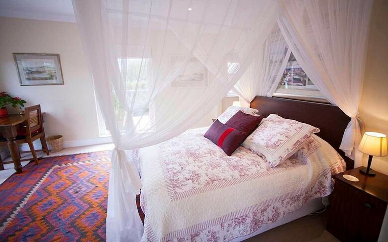 Hostal Majini Guesthouse