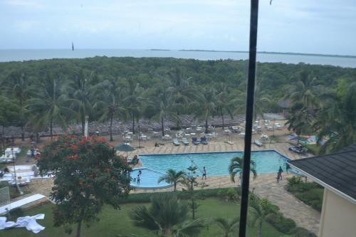 Hotel Tanga Beach Resort & Spa