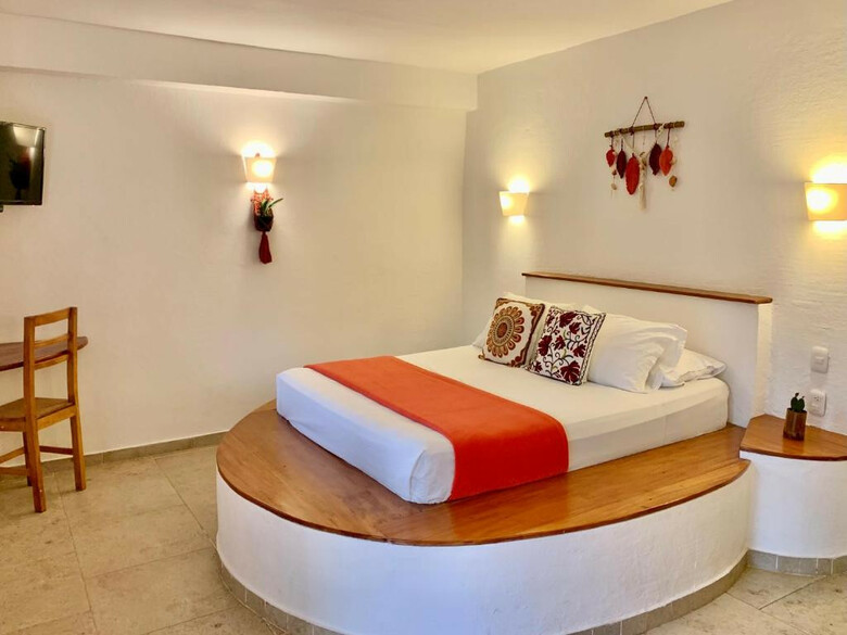 Hostal Primaluna Beach Hostel